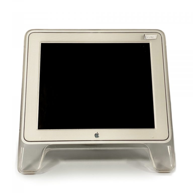 Apple cinema display LCD